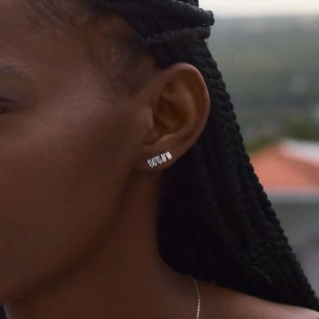 REY STUDS STEEL