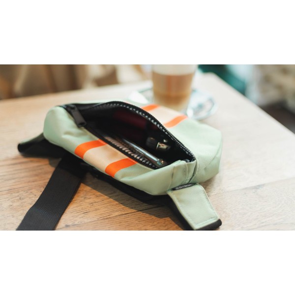 HIP BAG VERDE