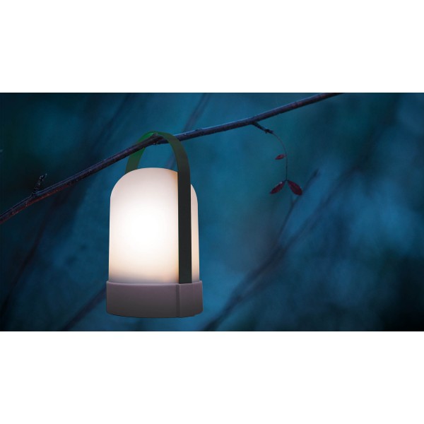 LAMP URI CLAUDINE